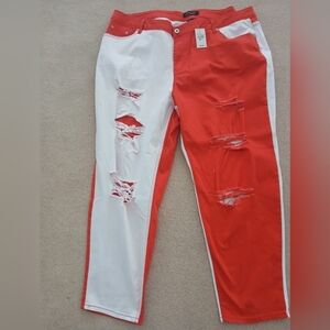 Ashley Stewart distressed red/white colorblock jeans. Size 26 NWT.     Fl